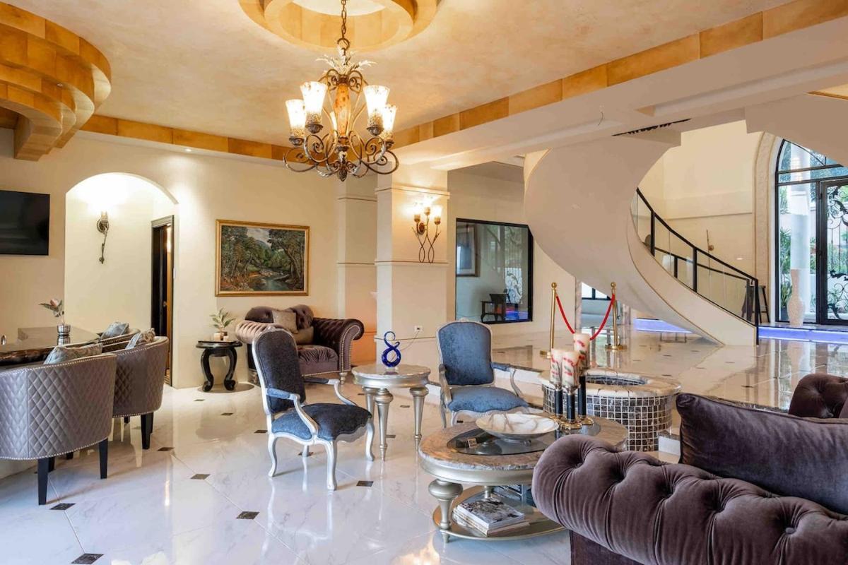 Villa Mimosa Jamaica Exclusive Luxury Stay- Resort Vibe Discovery Bay Luaran gambar