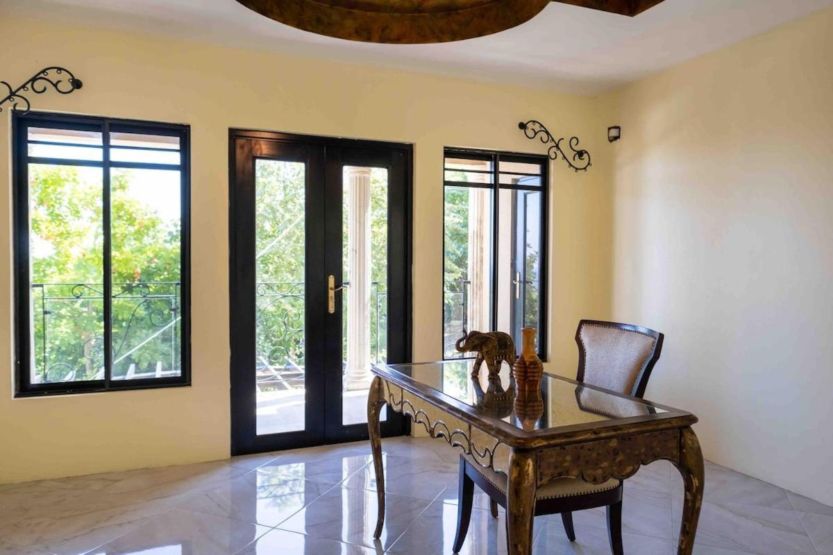 Villa Mimosa Jamaica Exclusive Luxury Stay- Resort Vibe Discovery Bay Luaran gambar