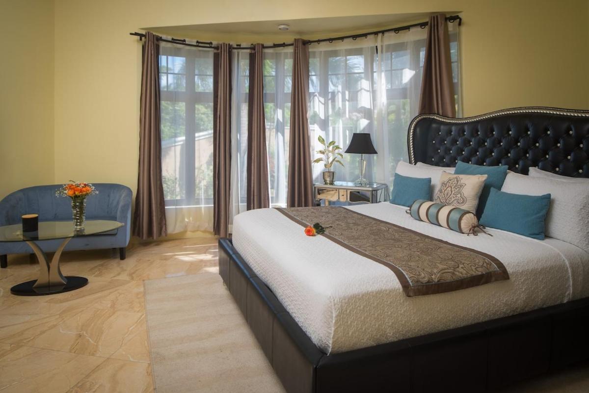 Villa Mimosa Jamaica Exclusive Luxury Stay- Resort Vibe Discovery Bay Luaran gambar